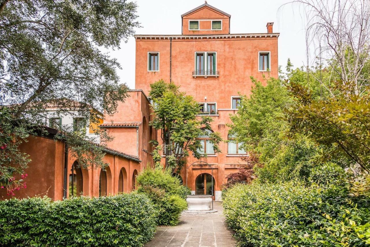 Carmini Canal View And Balcony With Lift Венеція Екстер'єр фото
